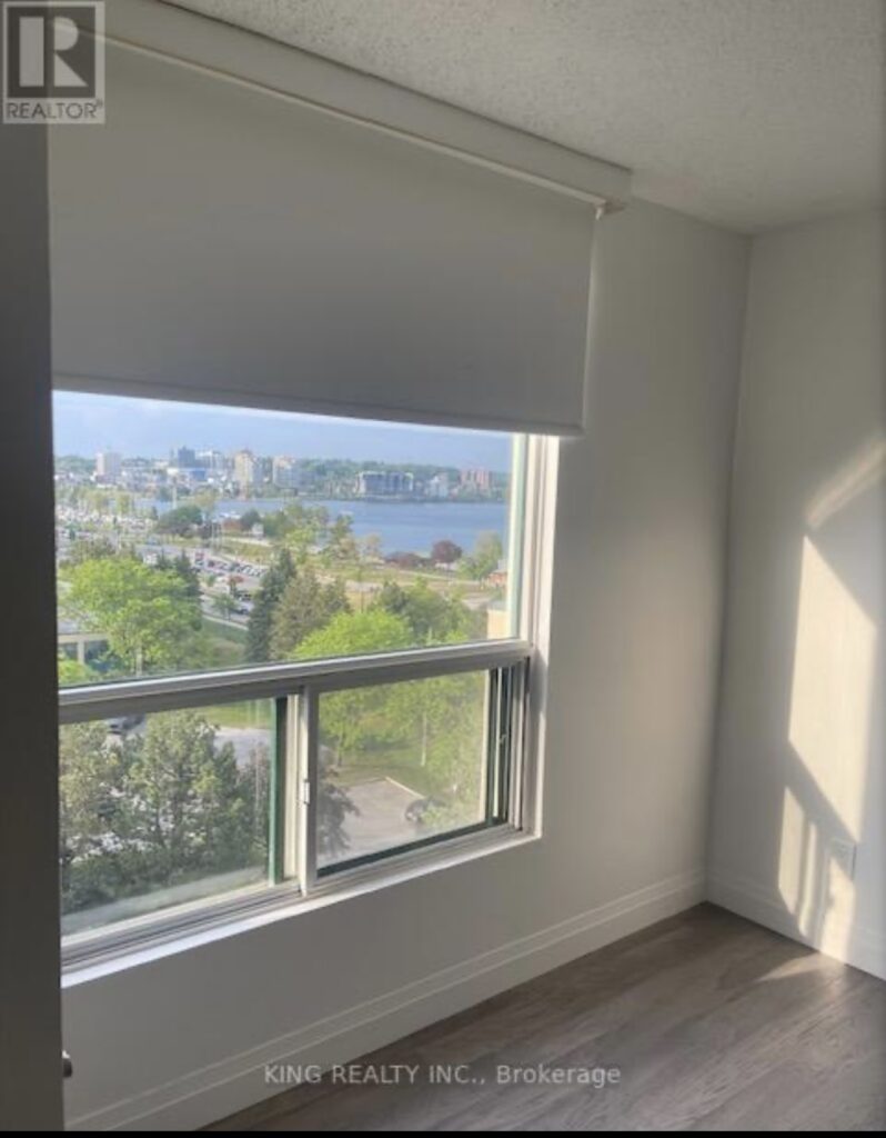 2 bedroom in Marina Bay Barrie for lease